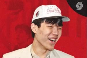 ?开拓者祝杨瀚森20岁生日快乐：撕裂之城最新成员！